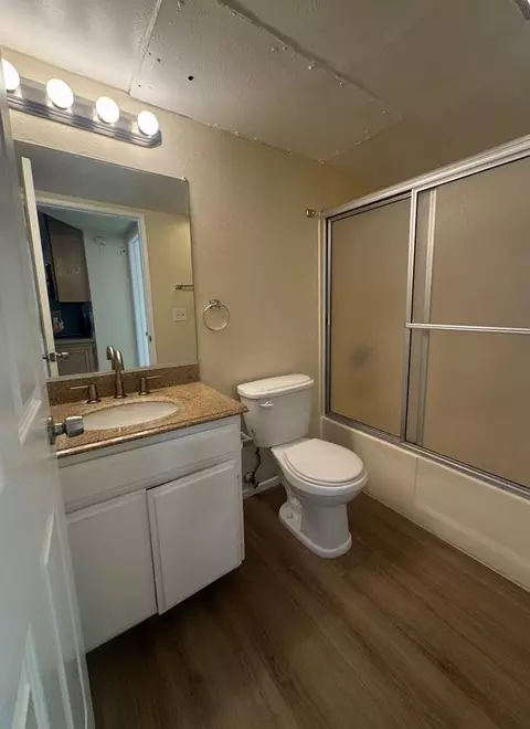 14309 Sylvan St, Van Nuys, CA 91401 photo 7