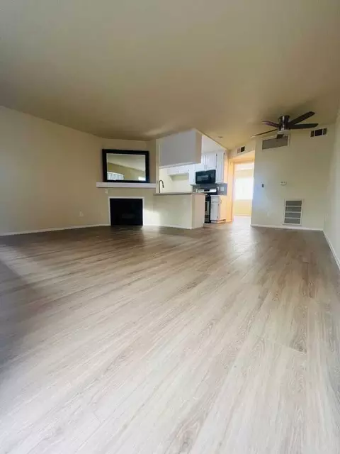 14309 Sylvan St, Van Nuys, CA 91401 photo 7