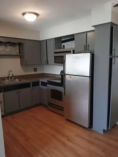 4905 Briarwood Ave, Royal Oak, MI 48073