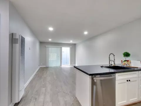 41 Moss Ave, Oakland, CA 94610