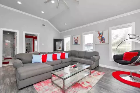 2615 Arbor St, Houston, TX 77004