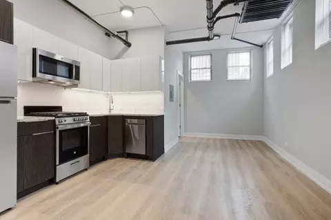 1649 W Jonquil Ter, Chicago, IL 60626