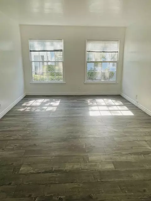 1438 Dixon St, Glendale, CA 91205