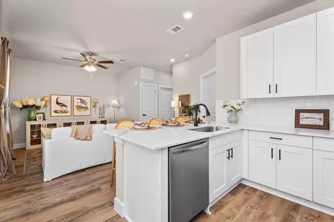 2422 S Loop 336 W, Conroe, TX 77304 photo 10