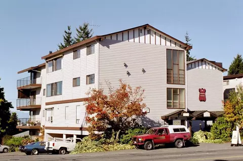 11501 Greenwood Ave N, Seattle, WA 98133
