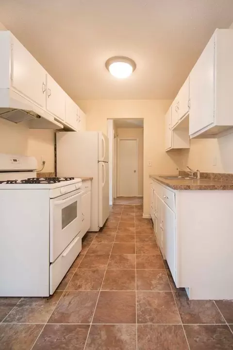 840 3rd Ave, Excelsior, MN 55331
