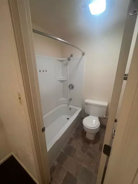 1290 E 18th Ave, Eugene, OR 97403 photo 10