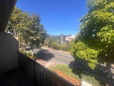 1290 E 18th Ave, Eugene, OR 97403 photo 12