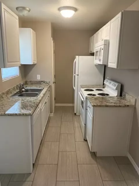 3319 Avenue H, Nederland, TX 77627