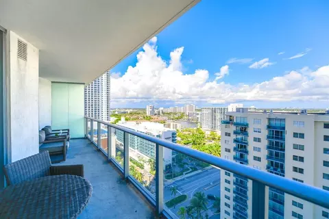 4111 S Ocean Dr, Hollywood, FL 33019