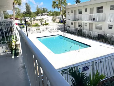 1720 Cleveland St, Hollywood, FL 33020