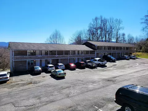 1500 Bell Ridge Rd, Johnson City, TN 37601