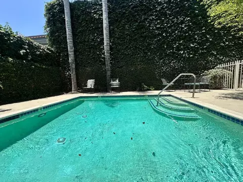 9825 Topanga Canyon Blvd, Chatsworth, CA 91311