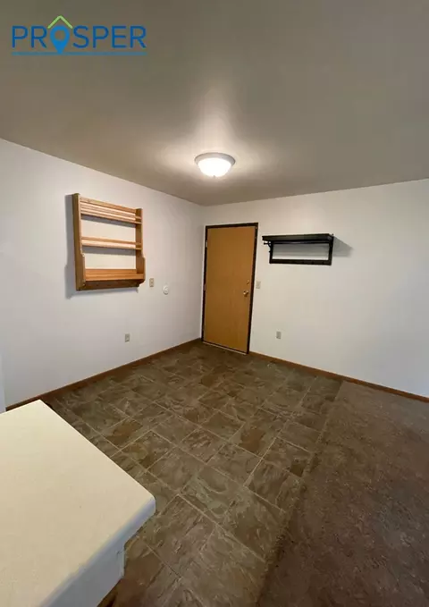 1211 S Dewey St, Eau Claire, WI 54701