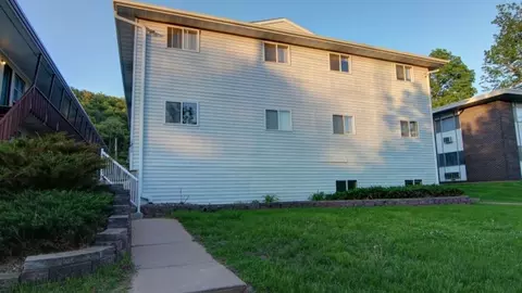 1211 S Dewey St, Eau Claire, WI 54701