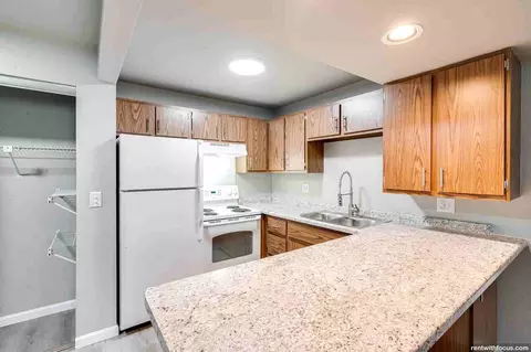 824 Security Dr #818-824, Fond Du Lac, WI 54935