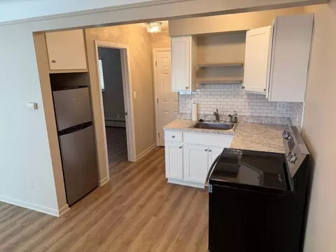 28645 John R Rd, Madison Heights, MI 48071