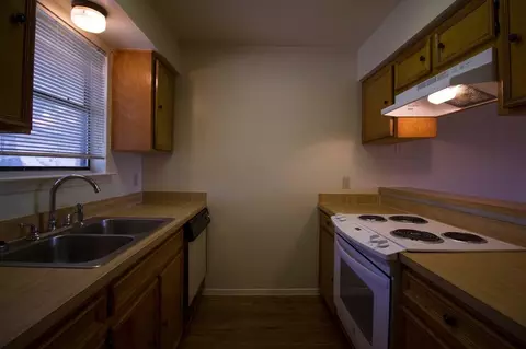 1700 W Hickory St, Denton, TX 76201