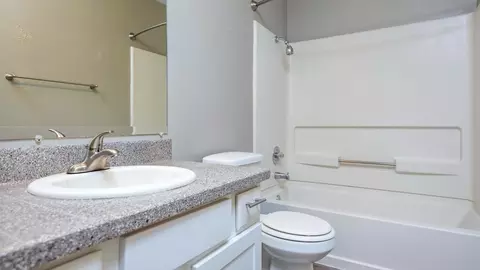 805 NE Kane Dr, Gresham, OR 97030 photo 16