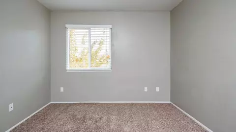 805 NE Kane Dr, Gresham, OR 97030 photo 15