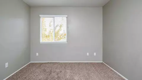 805 NE Kane Dr, Gresham, OR 97030 photo 32