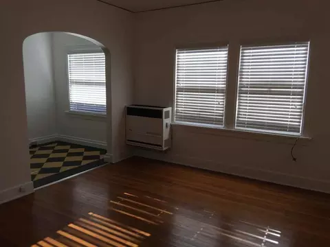 3046 NE Holladay St, Portland, OR 97232