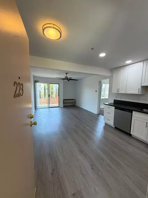 12100 226th St, Hawaiian Gardens, CA 90716