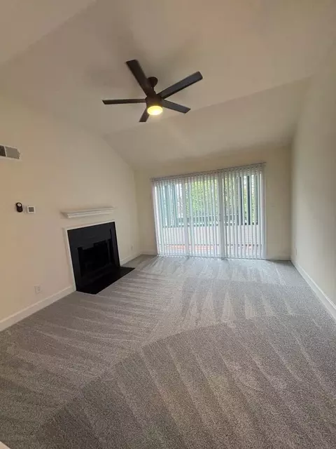 1000 Columbine Dr, Frederick, MD 21701