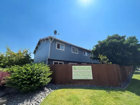 427 NE Thurston Ave, Bend, OR 97701 photo 10