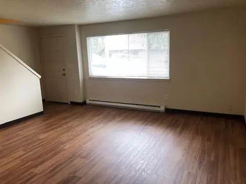 427 NE Thurston Ave, Bend, OR 97701