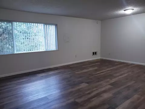 1229 NE Hogan Pl, Gresham, OR 97030 photo 3