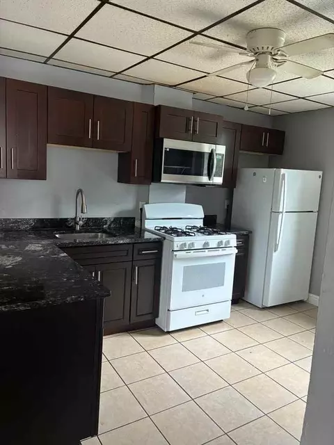 3021 Ashlyn St, Pittsburgh, PA 15204