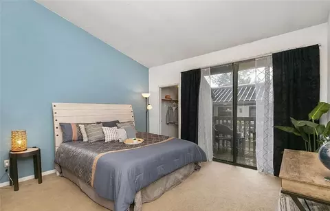2526 W Macarthur Blvd, Santa Ana, CA 92704