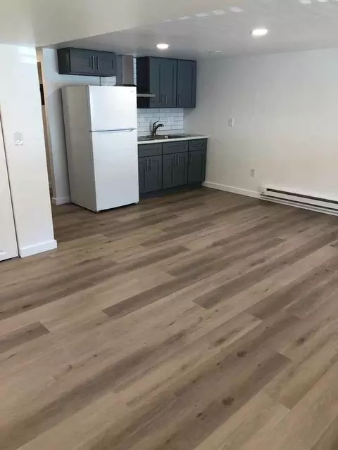 125 Lockart Plz, Philadelphia, PA 19116