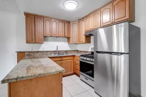 303 E Alameda Ave, Burbank, CA 91502