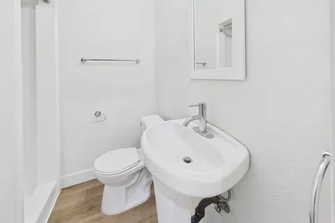 303 E Alameda Ave, Burbank, CA 91502 photo 66