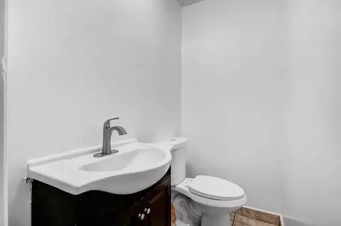 303 E Alameda Ave, Burbank, CA 91502 photo 9