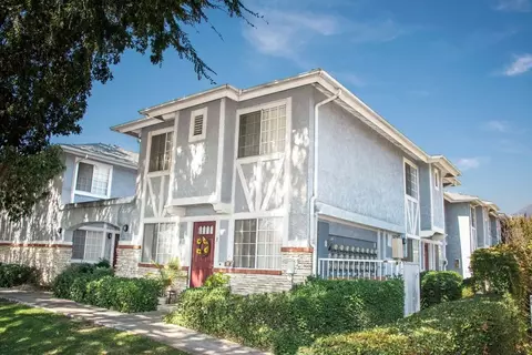 569 E 11th St, Upland, CA 91786