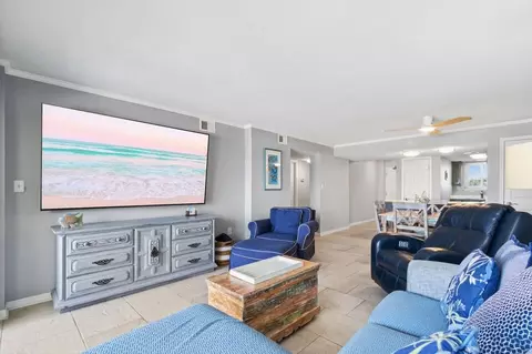 615 W Beach Blvd, Gulf Shores, AL 36542