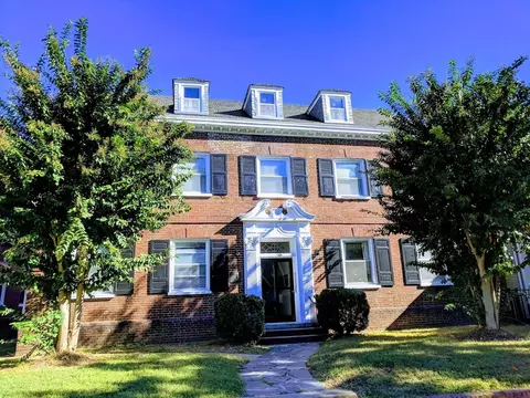 2614 Grove Ave, Richmond, VA 23220