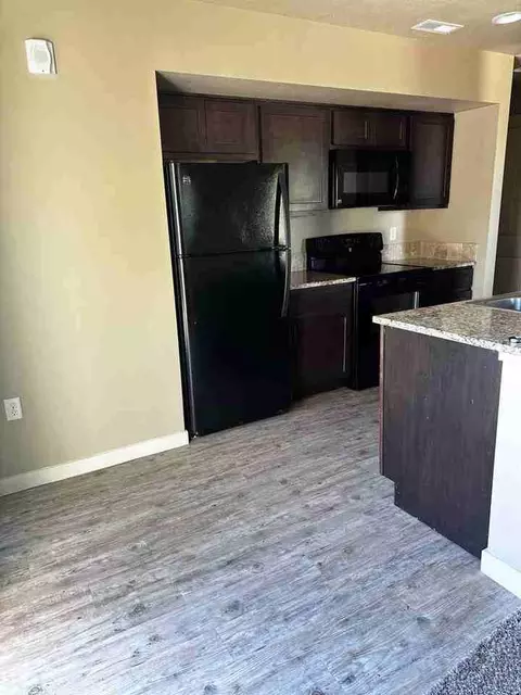 100 S Locust Grove Rd, Meridian, ID 83642