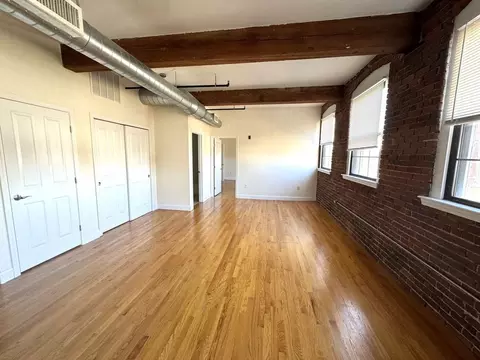 11 Vila St, Haverhill, MA 01832