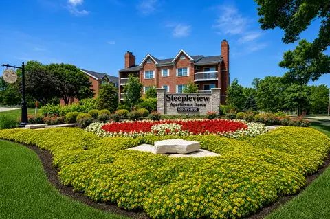 220 S Rush St, Itasca, IL 60143