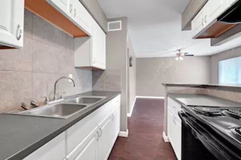 3031 Sumpter St, Houston, TX 77026