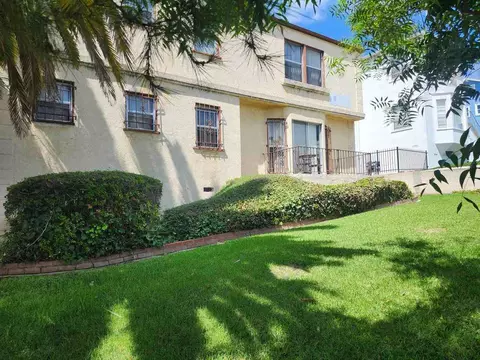 2007 S Longwood Ave, Los Angeles, CA 90016