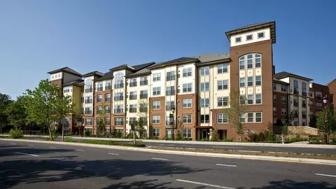 6210 Belcrest Rd, Chillum, MD 20782 photo 2