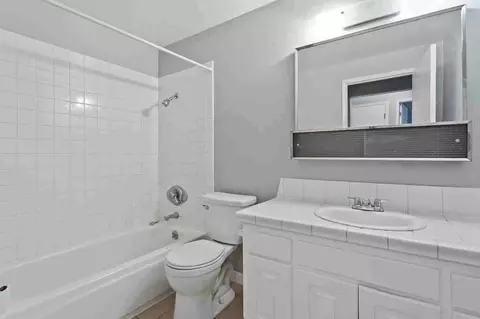 9131 SE Clackamas Rd, Clackamas, OR 97015