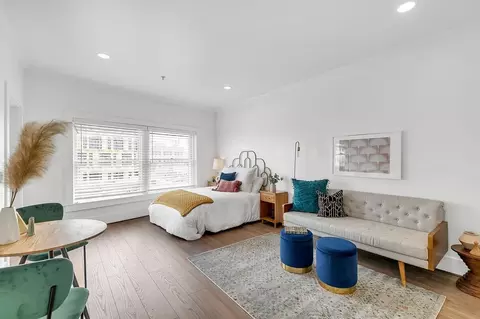 6533 Hollywood Blvd, Los Angeles, CA 90028
