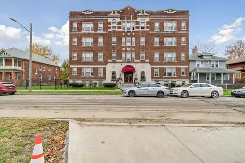 709 Hazelwood St, Detroit, MI 48202