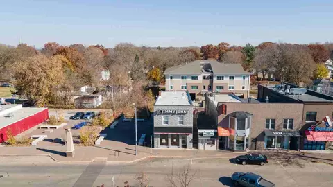 2016 College St, Cedar Falls, IA 50613